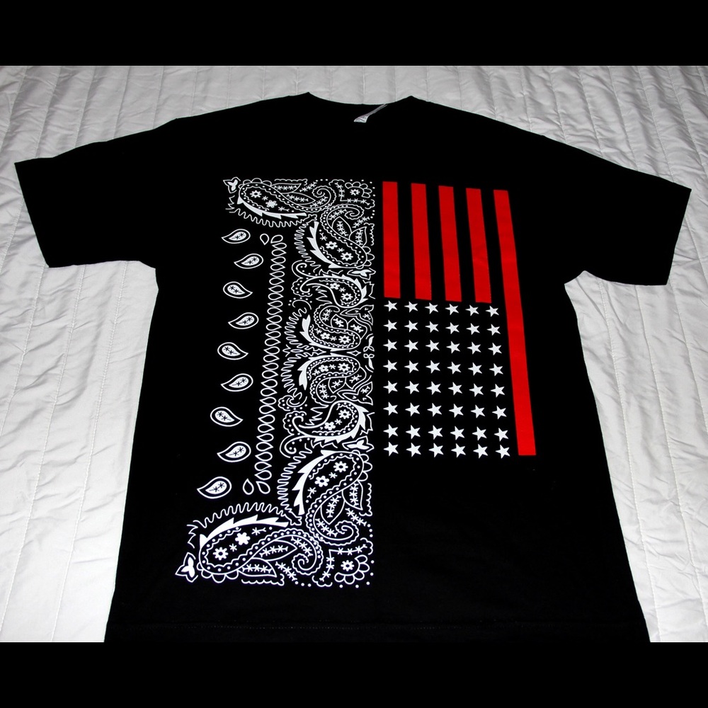 Black T-shirt off brand